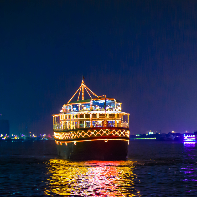 Dhow Cruise Tour